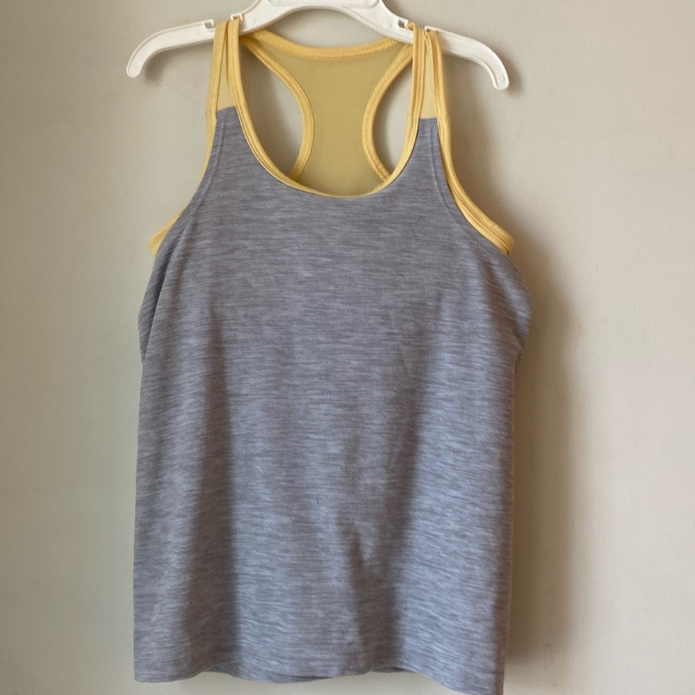 Old Navy Active Girls tank with built in sports bra. Size M